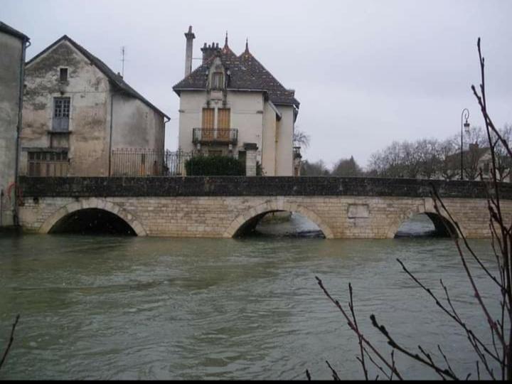 Chambre Is Is-sur-Tille Kültér fotó